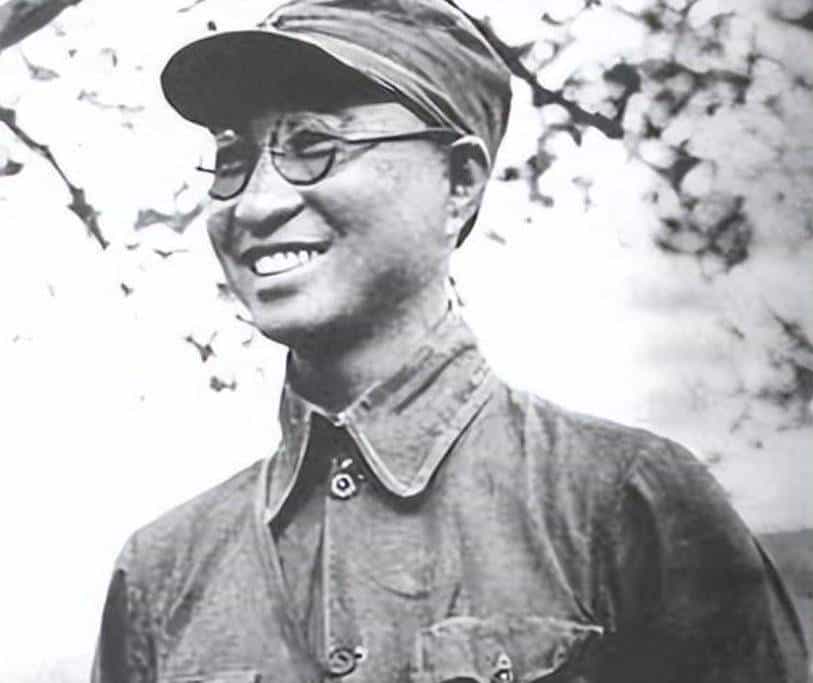 许世友酒后与王新亭打架，陈赓听闻后大怒，刘伯承直接将其调走