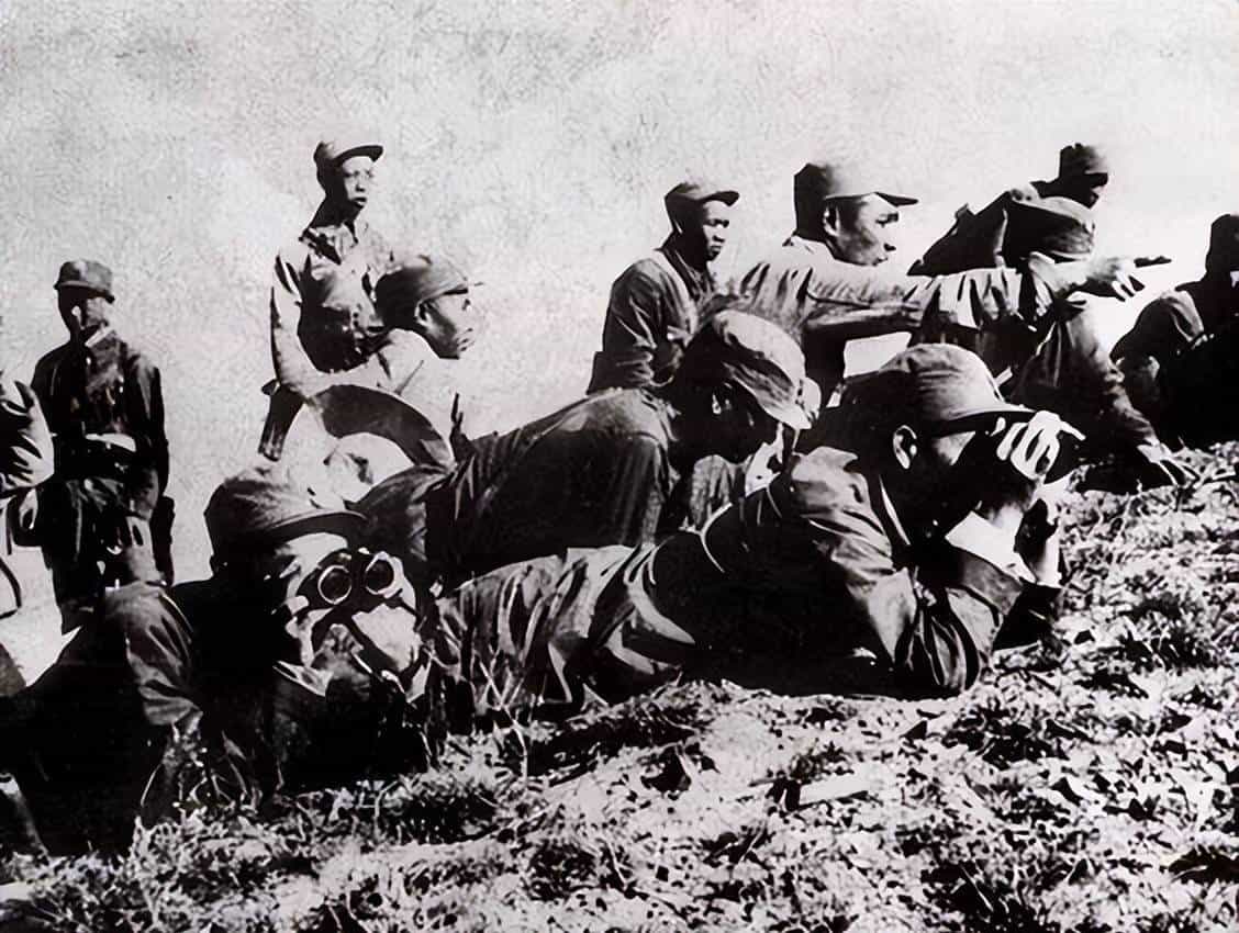 许世友酒后与王新亭打架，陈赓听闻后大怒，刘伯承直接将其调走