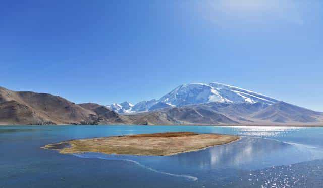 “去了趟新疆,手机相册里全是假的湖。