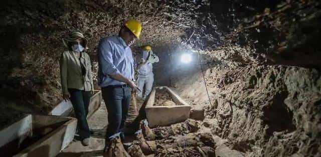 “银锭埋了120年,挖出来不到120小时,就被我装进编织袋,扛去