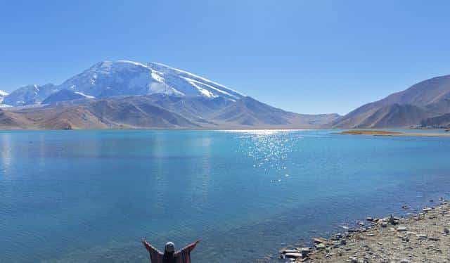 “去了趟新疆,手机相册里全是假的湖。