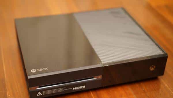 PS4 & X1：次世代游戏主机该如何选择