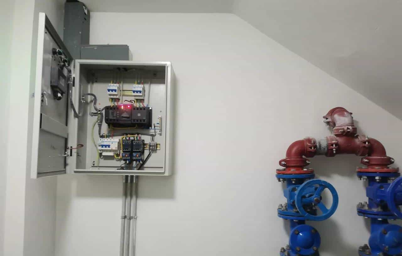 你知道变频器控制的电机该如何调整电机的正反转吗？