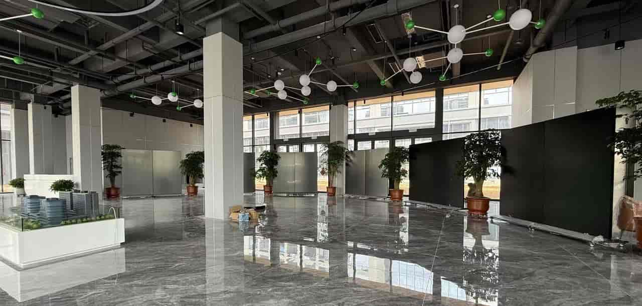 即梦 vs Gemini实测：谁才是超级个体的AI生图效率之王？