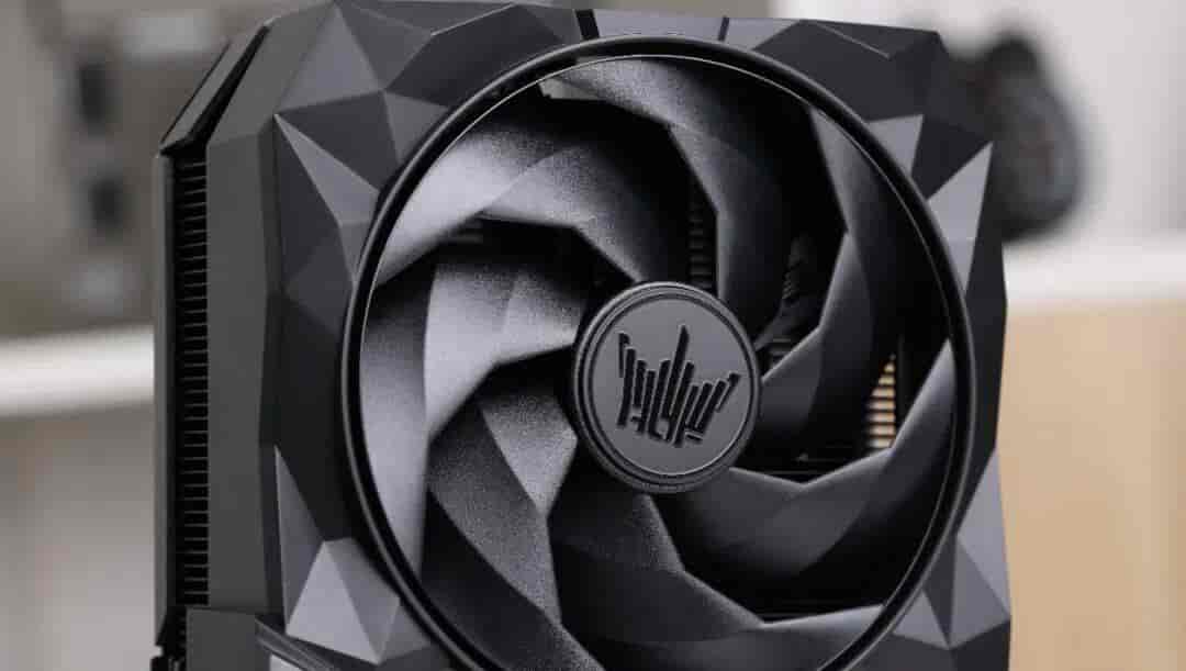 “黑化强三分” RTX 5070 Ti无出其右——影驰RTX 5070 Ti HOF OC LAB 黑魂X