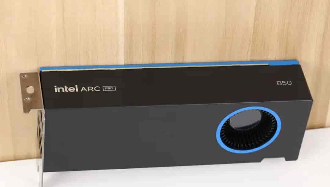 短小精悍的AI与图形工作站专业之选——英特尔锐炫 Pro B50显卡首发评测