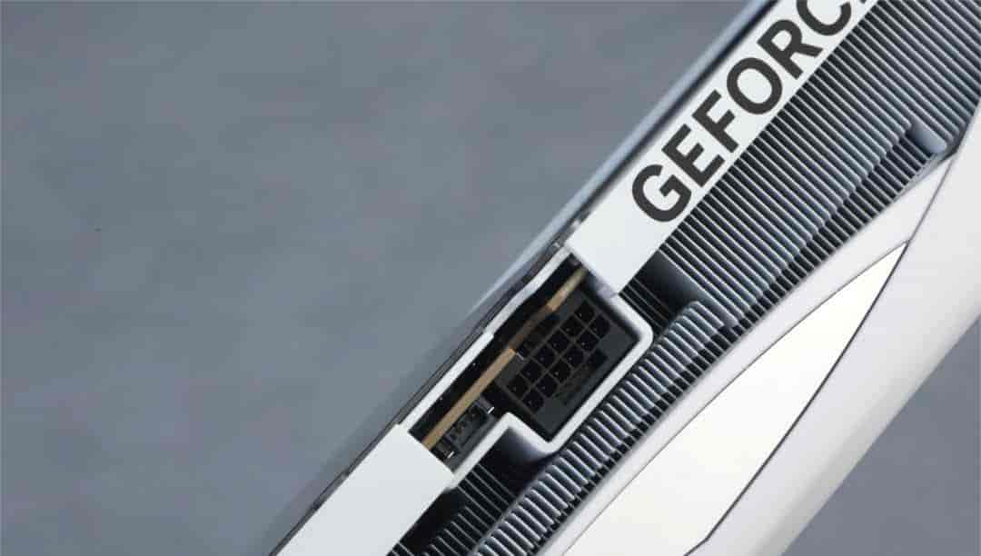 影驰RTX 5070 Ti星曜LUNA OC：DLSS 4+16GB显存定义颜值和性能的双向跃升