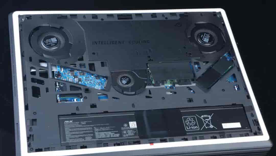 银鞍照夜，枪神破阵 GeForce RTX™ 5080笔记本ROG枪神9 Plus超竞版：光影交响曲重构数字游戏生活美学