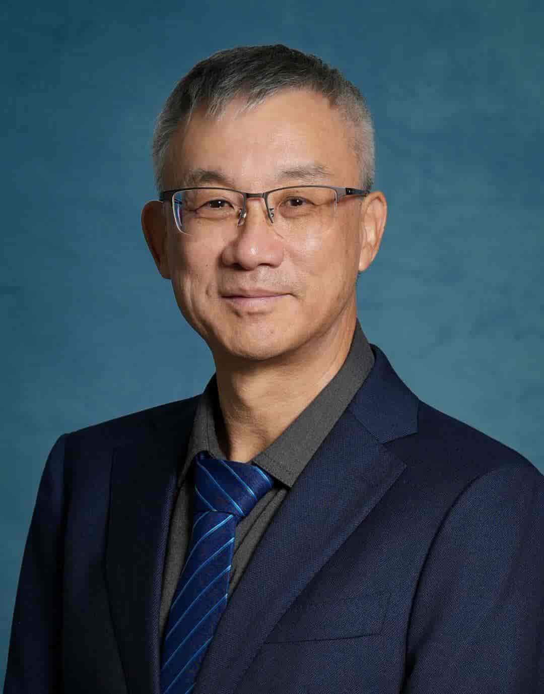 当机器人学会「看」和「说」之后,如何让它们真正拥有「手感」?